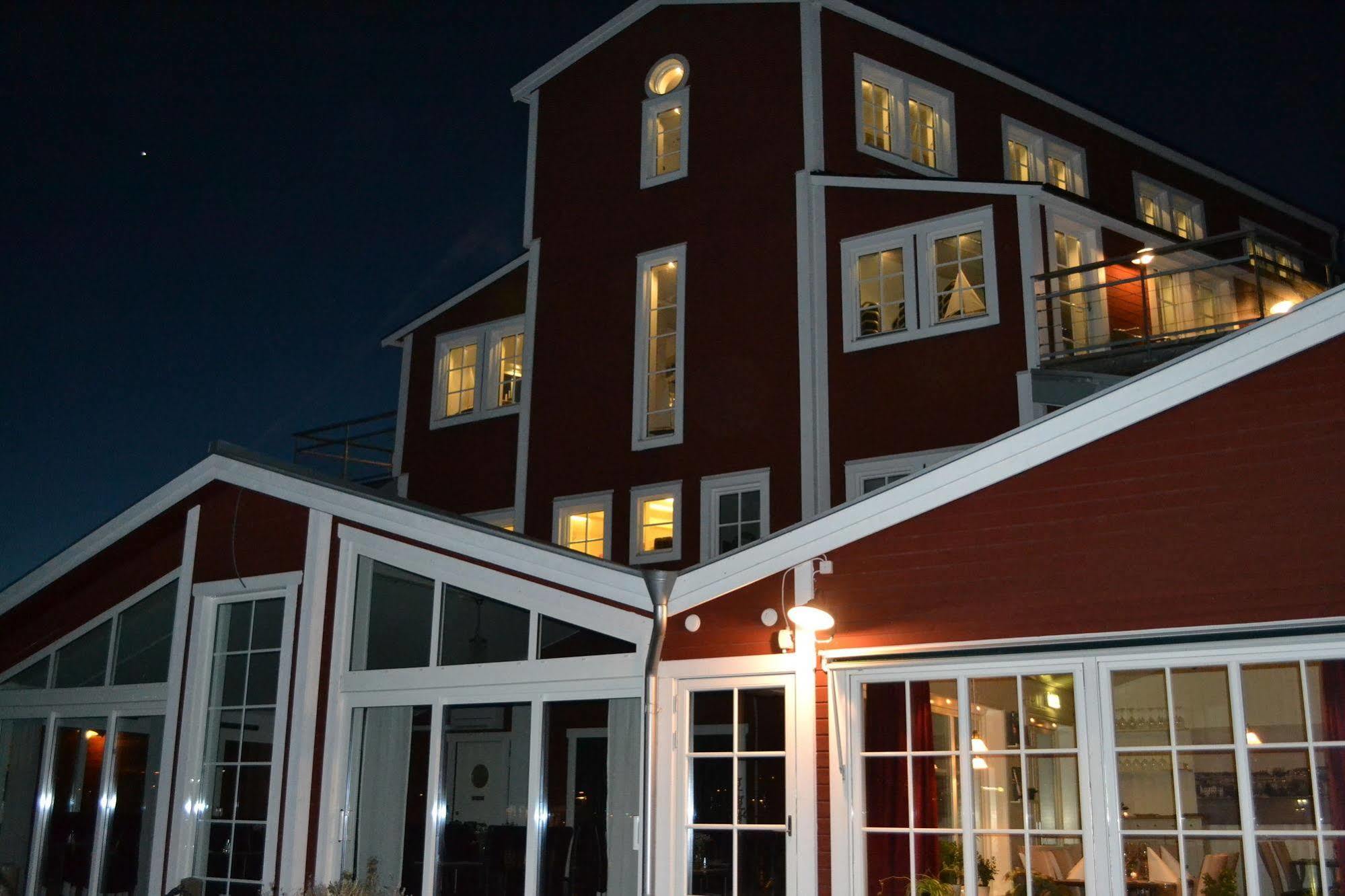 Hotell Nostalgi Motala Extérieur photo