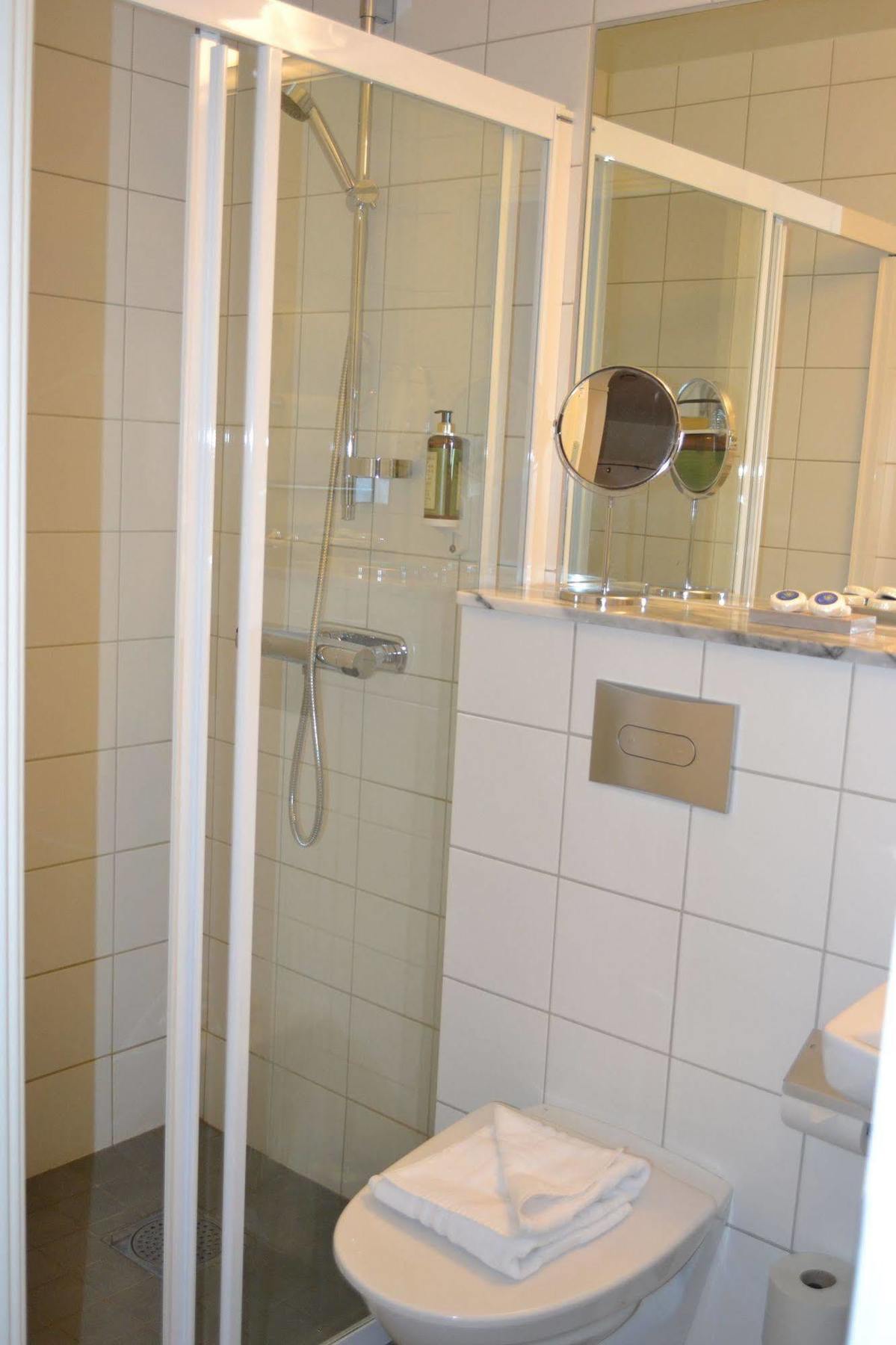 Hotell Nostalgi Motala Extérieur photo