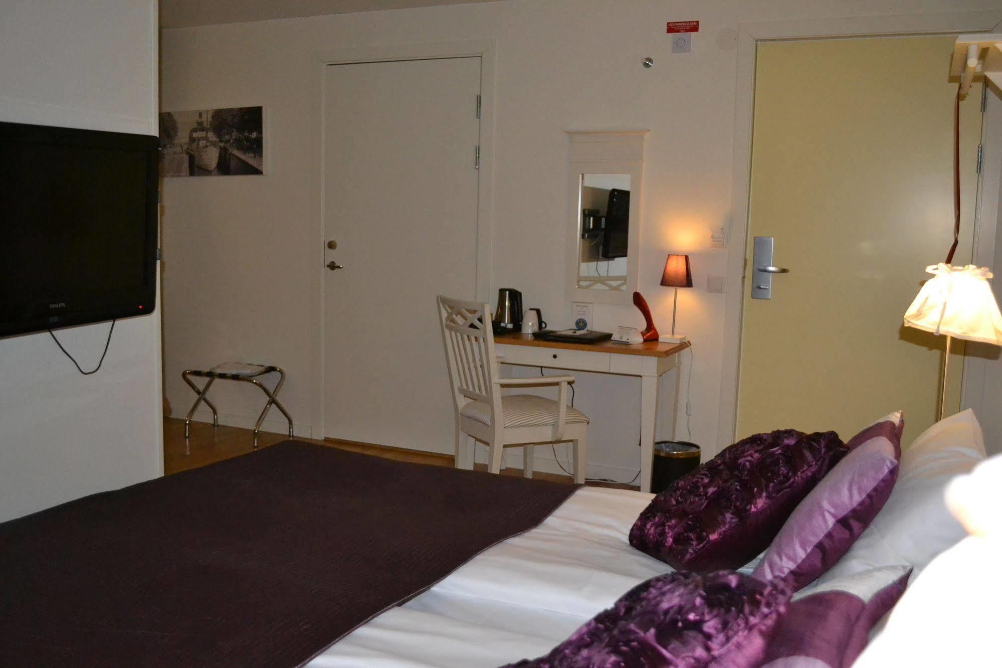 Hotell Nostalgi Motala Extérieur photo
