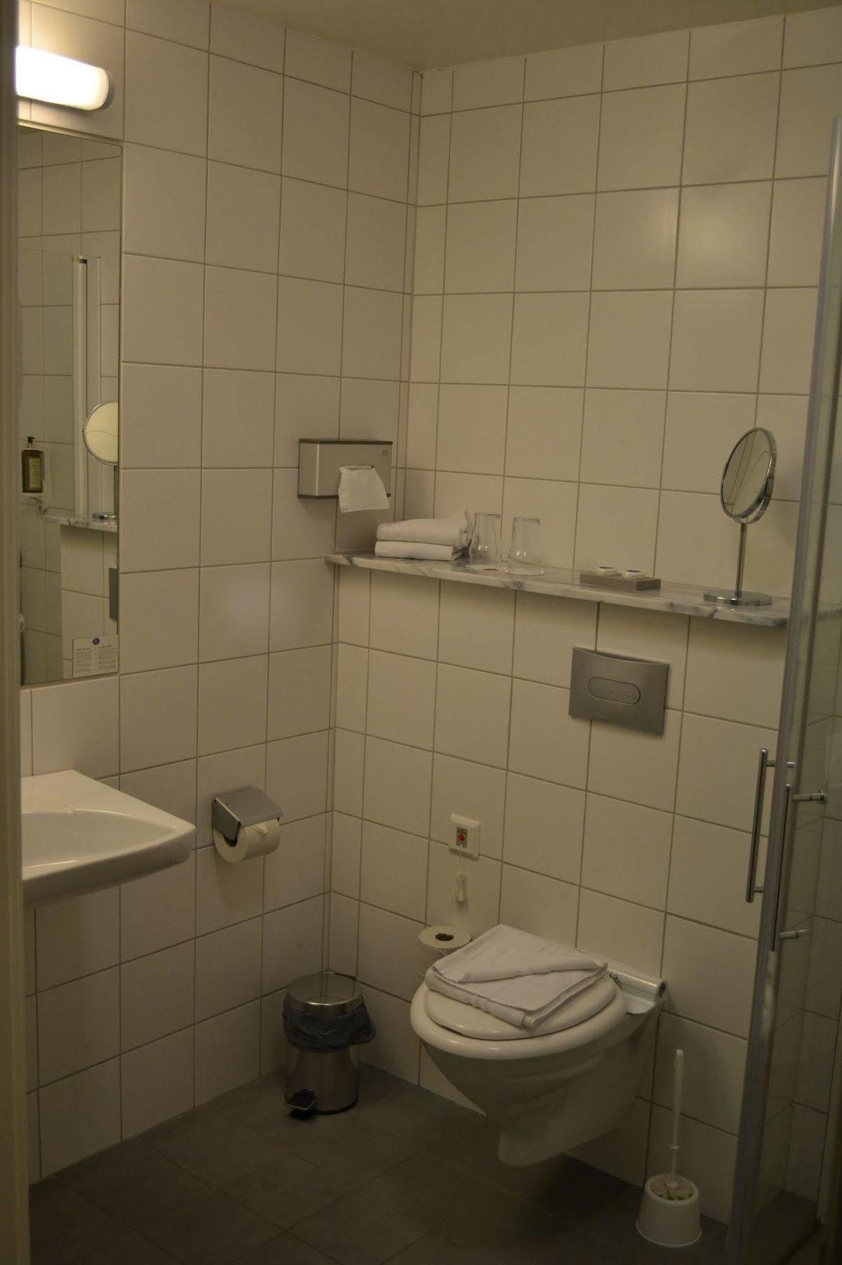 Hotell Nostalgi Motala Extérieur photo