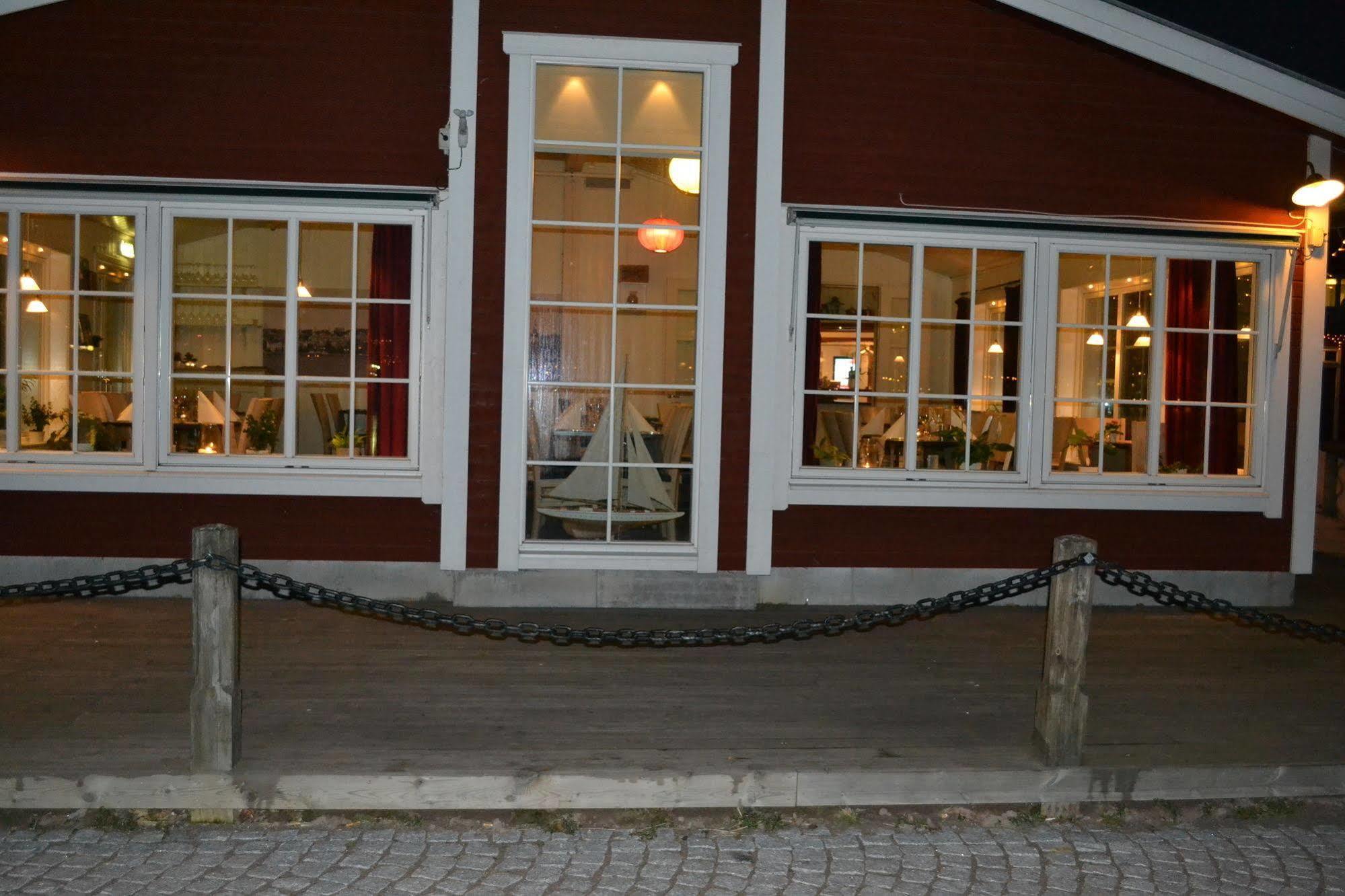 Hotell Nostalgi Motala Extérieur photo